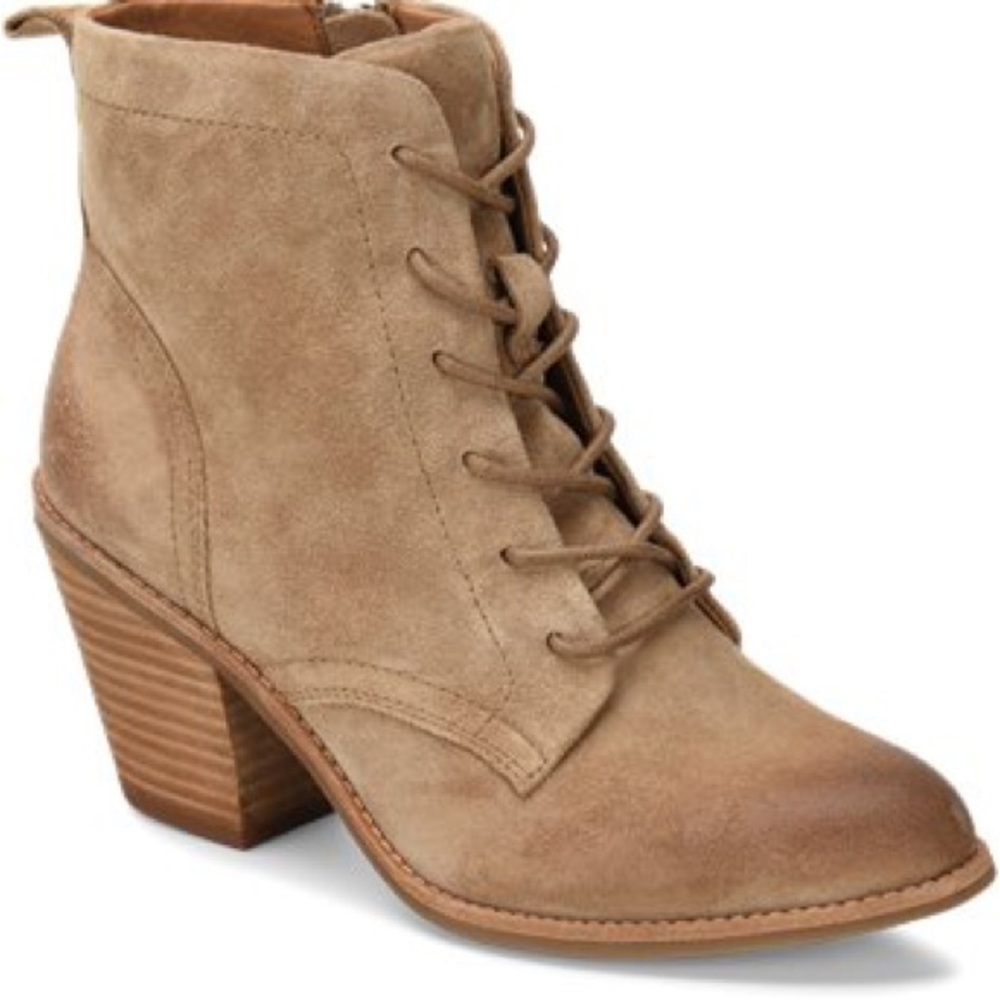 Sofft Tagan Booties in Barley Suede